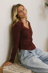 Tycee Fitted Top in Burgundy