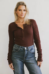 Naomi Cable Knit Sleeve Top in Red-Brown