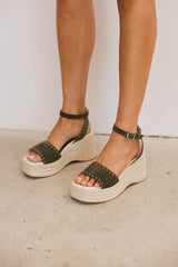 Pascha Wedge Sandal in Olive