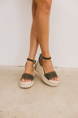 Pascha Wedge Sandal in Olive
