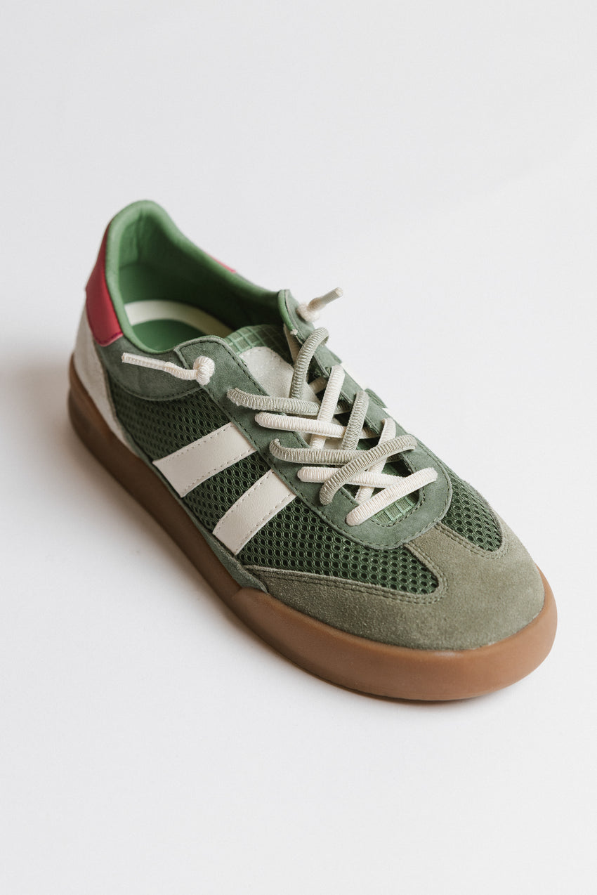 Steve Madden Verdict Sneakers in Green