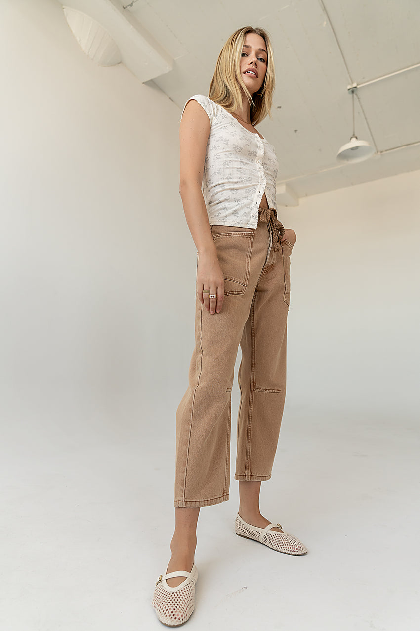 Jocelyn Barrel Jeans in Rust