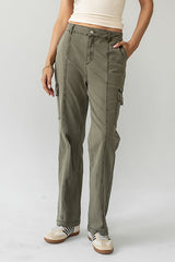 Gracie Straight Leg Pants in Olive