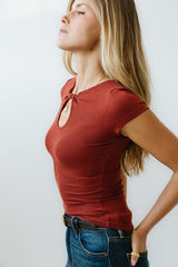 Leslie Cutout Top in Brick