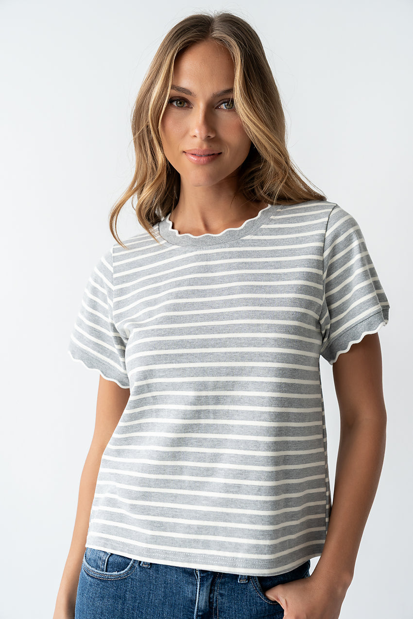 Walker Scalloped Top in Grey