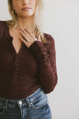 Naomi Cable Knit Sleeve Top in Red-Brown