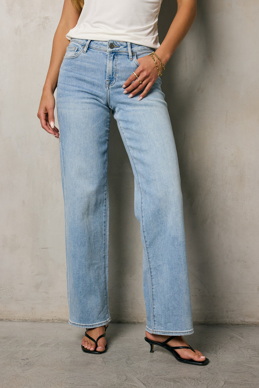 Ashtin Low Rise Dad Jeans