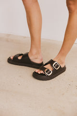 Gen Buckle Sandals