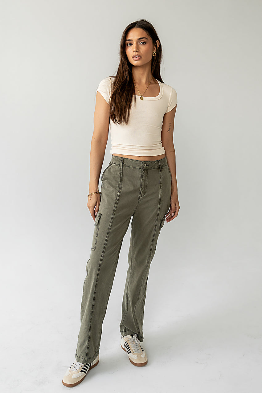 Gracie Straight Leg Pants in Olive