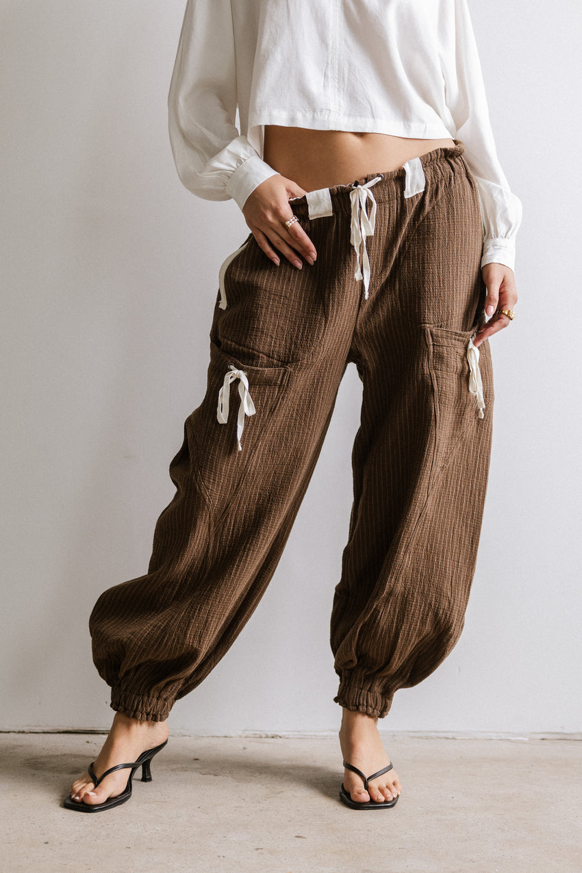 Cozette Striped Baggy Pants in Brown