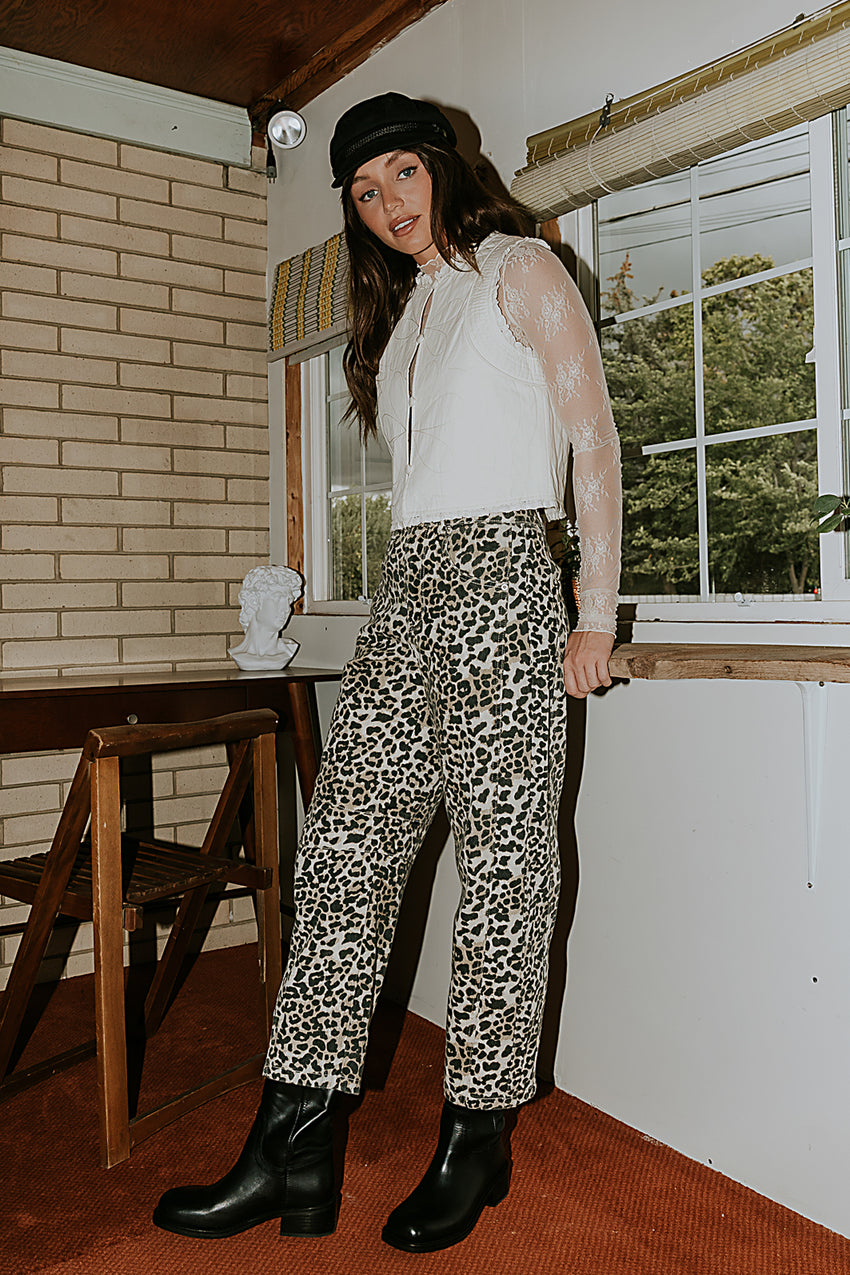 Lisette Barrel Jean in Leopard
