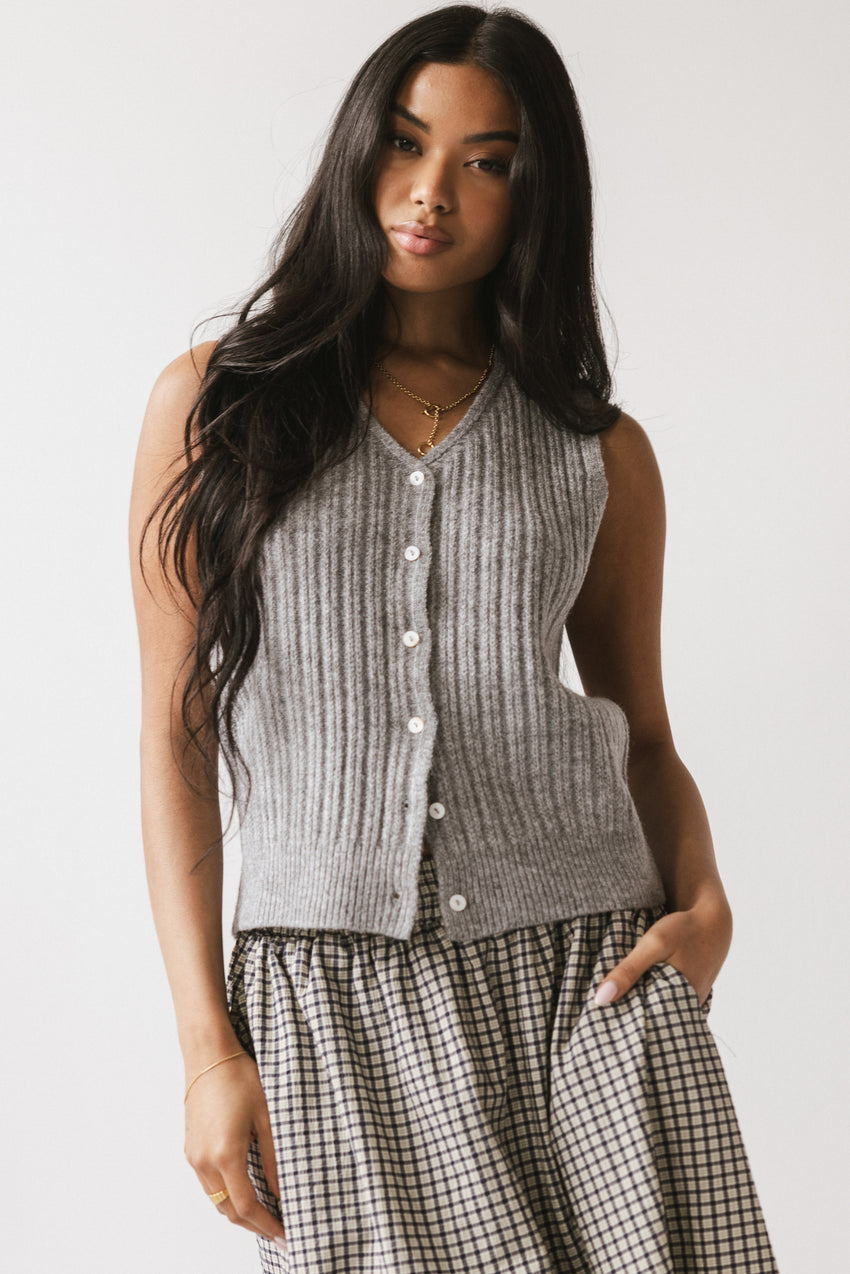 Cindy Sweater Vest in Heather Grey