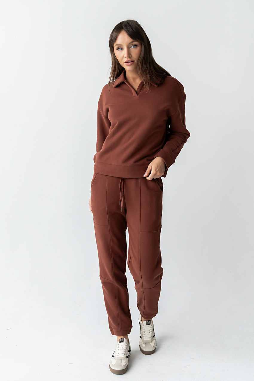 Patricia Barrel Sweatpants in Burgundy