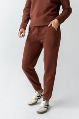 Patricia Barrel Sweatpants in Burgundy