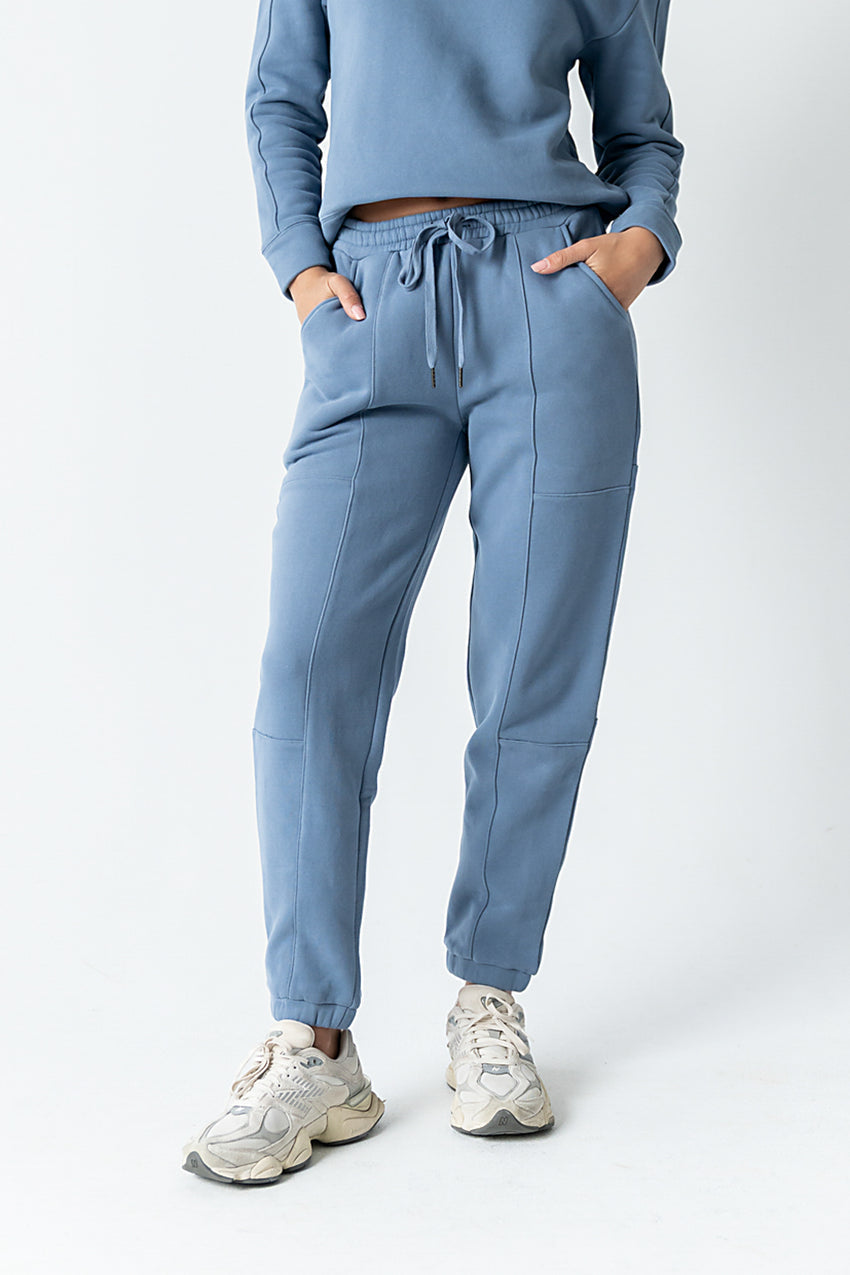 Patricia Barrel Sweatpants in Blue