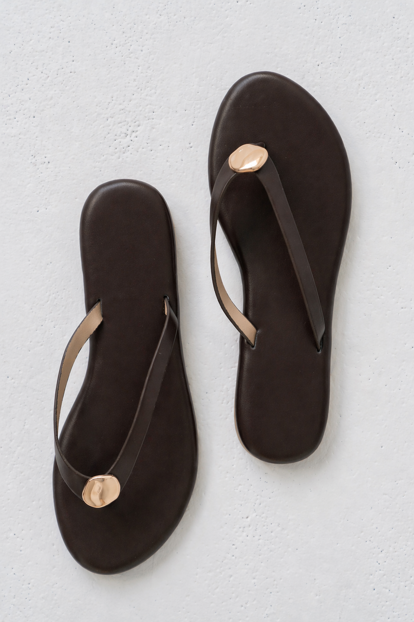 Kellen Thong Sandal in Dark Brown